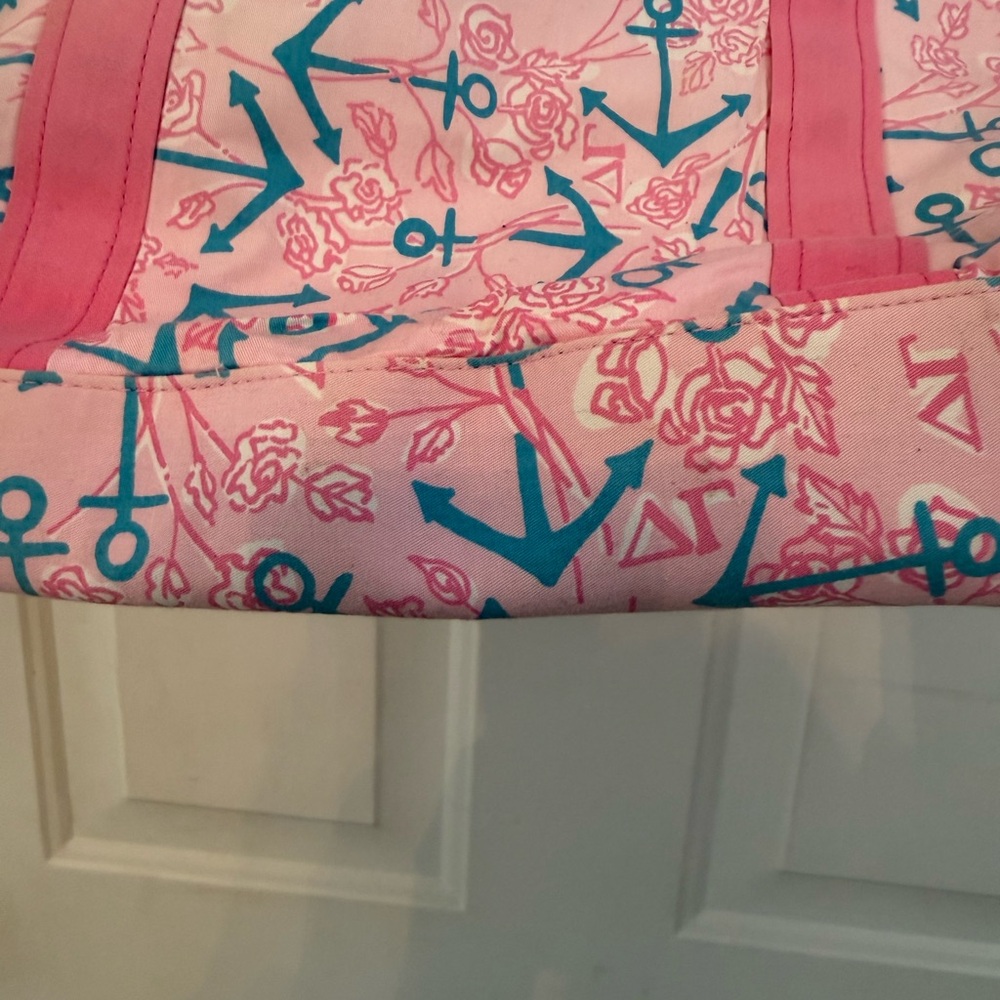 Lilly Pulitzer Cloth Bag *FAIR USED CONDITION* - Picture 7 of 12